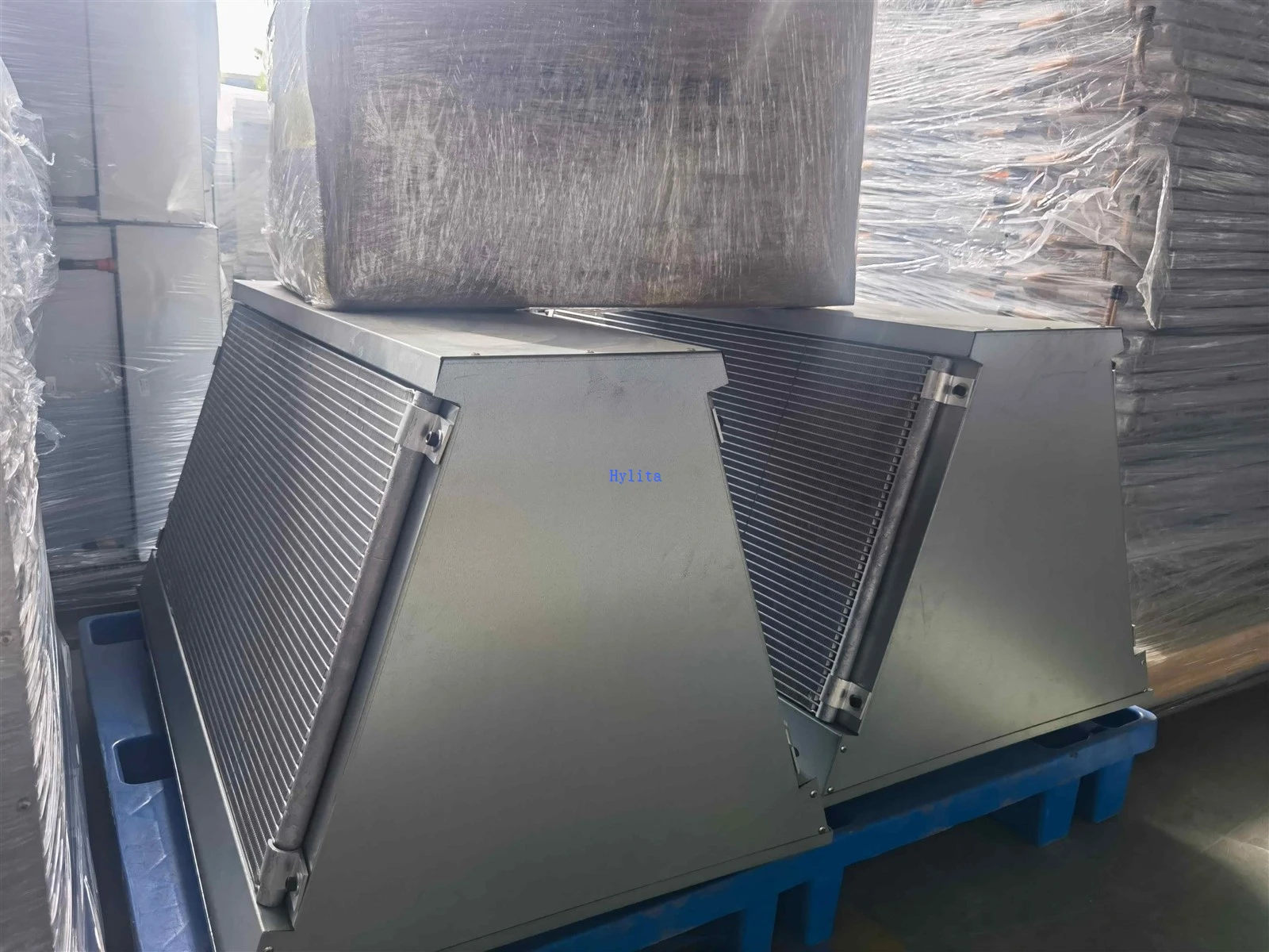 microchannel V cooler microchannel V cooler
